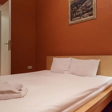 Gozsdu Court 3* Budapest