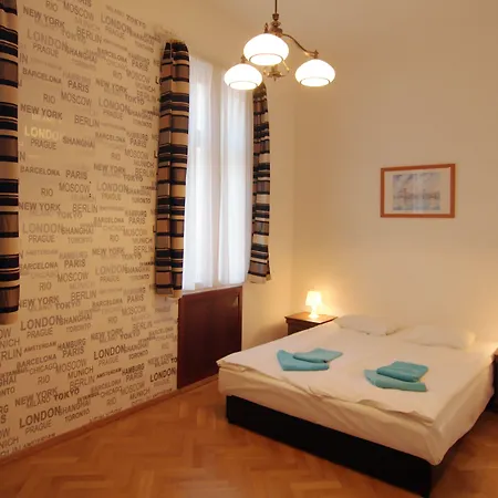Gozsdu Court 3* Budapest