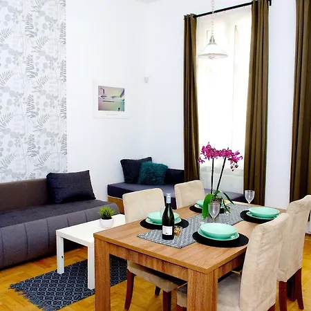 Hotel Gozsdu Court Budapest