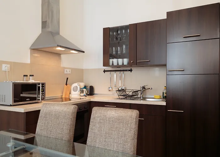 Gozsdu Court Hotel 3*