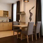 Hotel Gozsdu Court